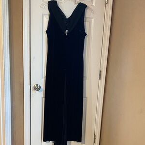 Elegant Black Sleeveless Maxi Dress